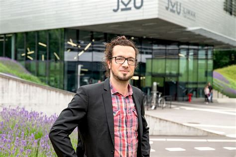 jku video manager.